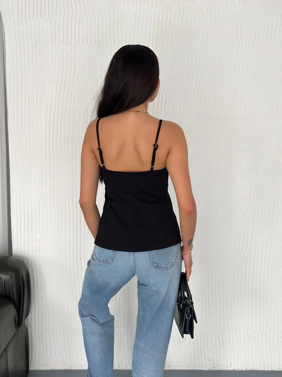 Askılı Dekolte deraylı bluz crop - Siyah - Görsel 2