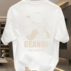 Geniş Kesim Pamuklu Tişört - "GANDHI The Project" Baskılı Beyaz Kesim Kısa Kollu - Beyaz