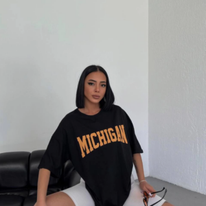 kadın Bisiklet Yaka Baskılı Oversize T-Shirt - Siyah