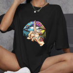 kadın  Bisiklet Yaka Baskılı Oversize T-Shirt - Siyah