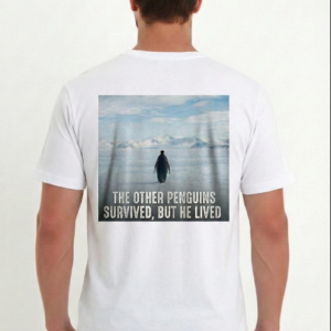 Erkek Oversize Tişört - Sırt Baskılı "Survivor Penguin" Temalı Felsefi Yazılı - Beyaz