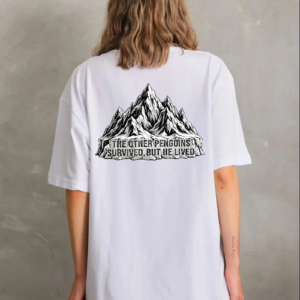 Kadın Nihilist Penguen Temalı Oversize Bisiklet Yaka Tişört - Beyaz