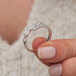 Gümüş Baget Taşlı Yarımtur Kadın Yüzük