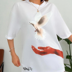 Kadın Kısa Kol Yazlık Tişört Bisiklet Yaka Uzi Güvercin Baskılı T-Shirt - Beyaz